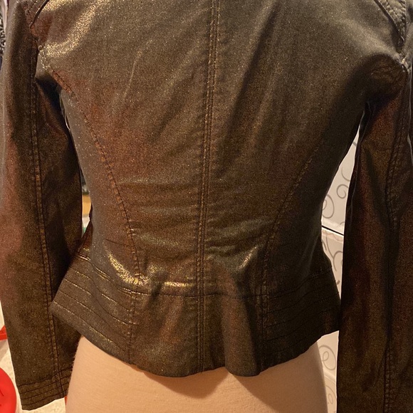 (Sold)White House black market blazer - Picture 4 of 8